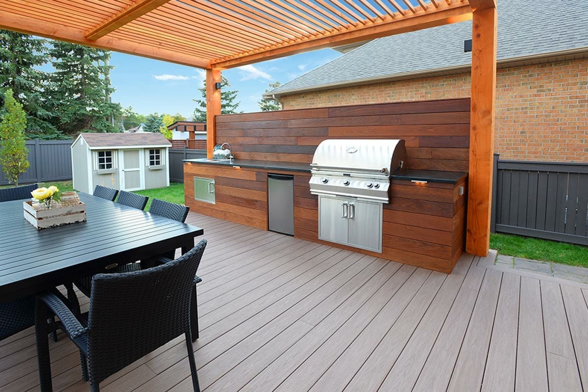 Toronto deck Contractors, Composite Decking Project; Featuring Patio Design, Outdoor Kitchen & PVC Privacy Fence.
